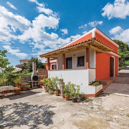 Awesome Home In Porec With House Sea View Exteriör bild